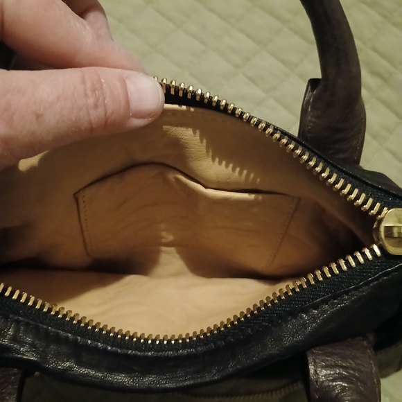 Chloè Hand Bag - Picture 3 of 6